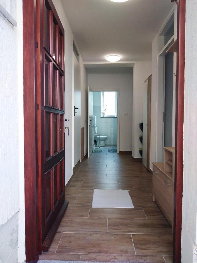 Daal Appartement Roč Buitenkant foto
