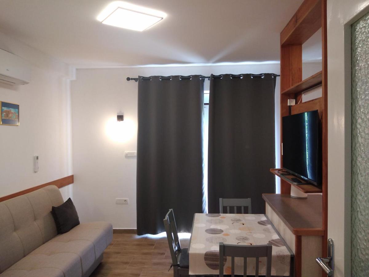 Daal Appartement Roč Buitenkant foto