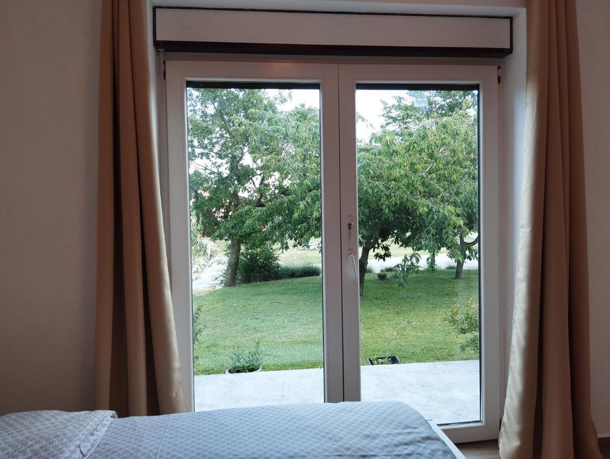 Daal Appartement Roč Buitenkant foto