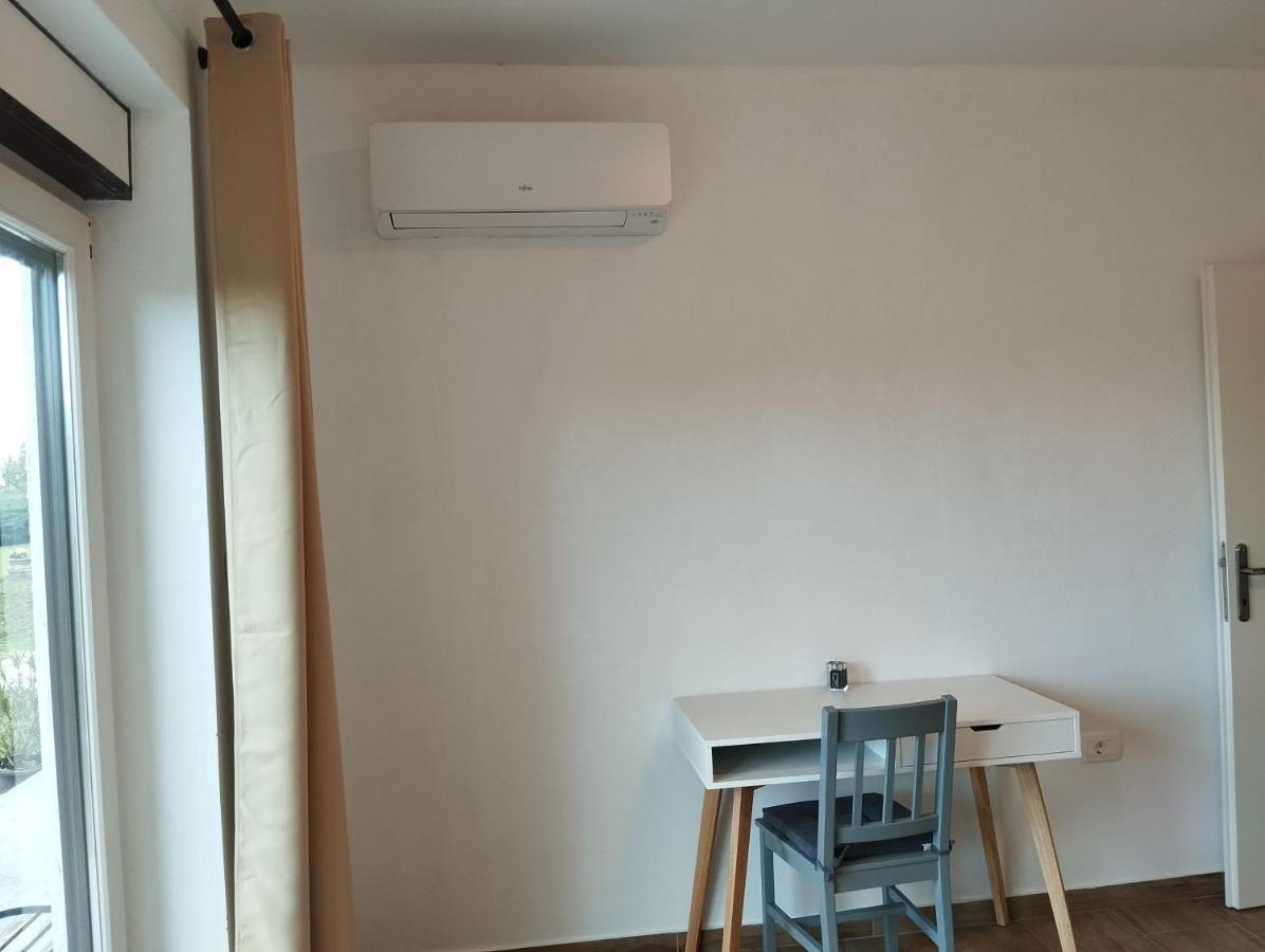 Daal Appartement Roč Buitenkant foto
