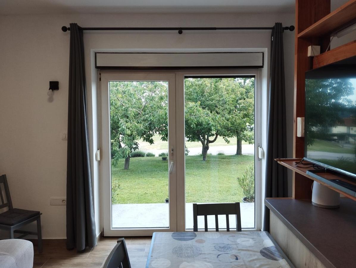Daal Appartement Roč Buitenkant foto